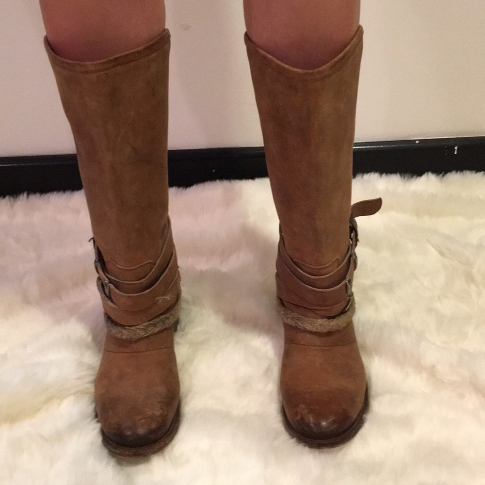 Free bird by Steve Madden boots - Picture 3 of 6